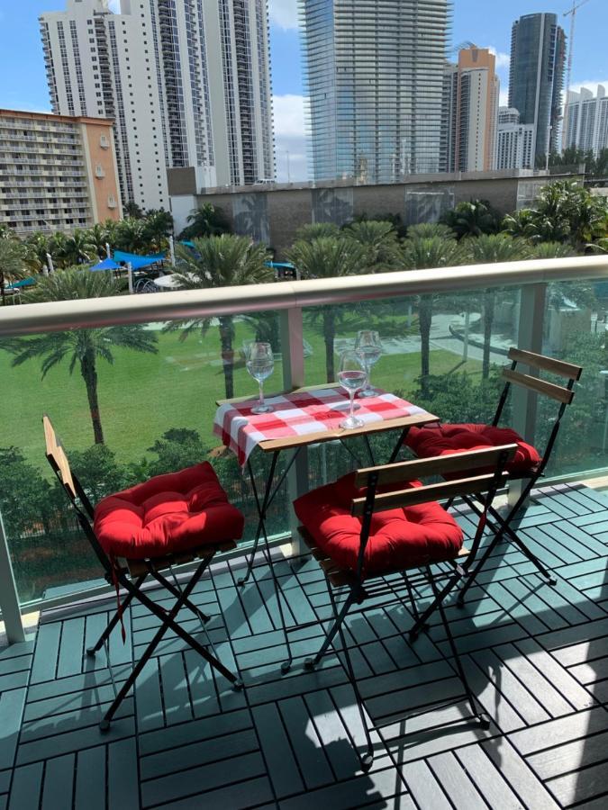 Ocean Reserve By Miami Tcs Miami Beach Bagian luar foto